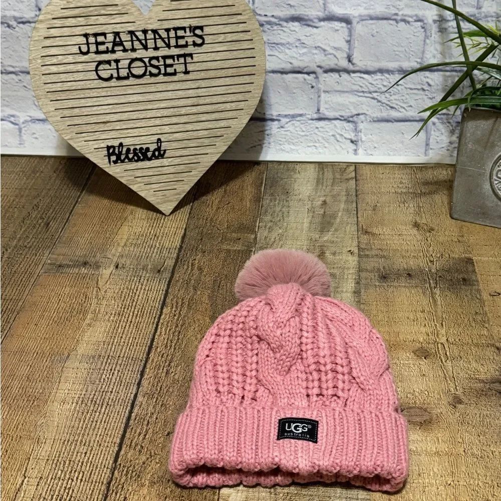 Ugg beanie hat Pom Pom